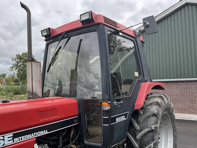 1988 case international 685xl tweewielaangedreven landbouwtractor - afbeelding 2 van  36