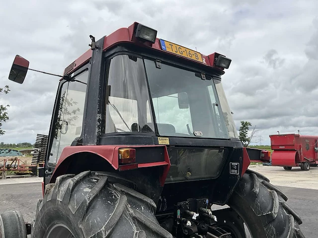 1988 case international 685xl tweewielaangedreven landbouwtractor - afbeelding 3 van  36