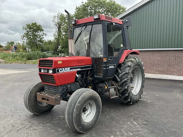 1988 case international 685xl tweewielaangedreven landbouwtractor - afbeelding 1 van  36