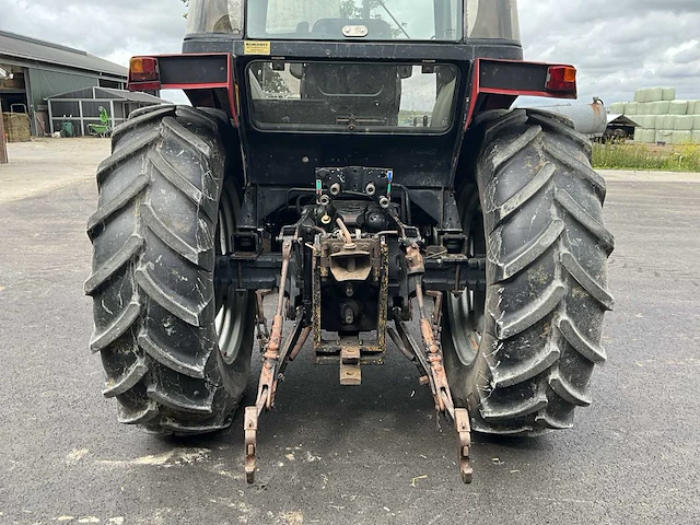 1988 case international 685xl tweewielaangedreven landbouwtractor - afbeelding 13 van  36
