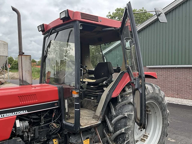 1988 case international 685xl tweewielaangedreven landbouwtractor - afbeelding 17 van  36