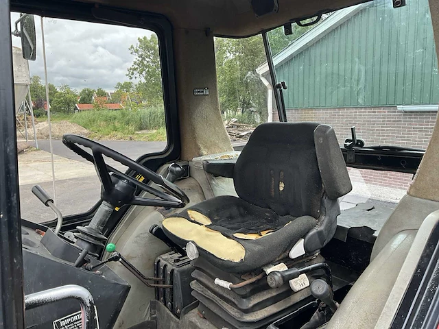 1988 case international 685xl tweewielaangedreven landbouwtractor - afbeelding 18 van  36
