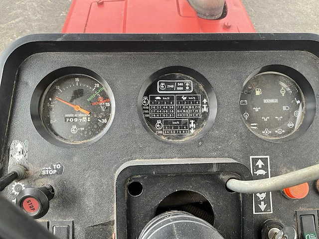 1988 case international 685xl tweewielaangedreven landbouwtractor - afbeelding 22 van  36