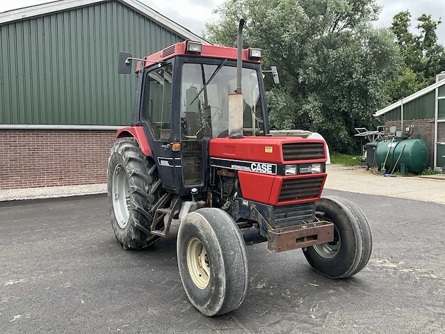 1988 case international 685xl tweewielaangedreven landbouwtractor - afbeelding 31 van  36