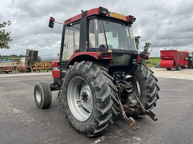 1988 case international 685xl tweewielaangedreven landbouwtractor - afbeelding 36 van  36