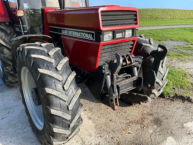 1988 case international 845xl vierwielaangedreven landbouwtractor - afbeelding 4 van  39