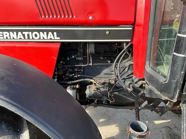 1988 case international 845xl vierwielaangedreven landbouwtractor - afbeelding 8 van  39
