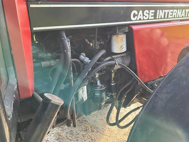 1988 case international 845xl vierwielaangedreven landbouwtractor - afbeelding 9 van  39