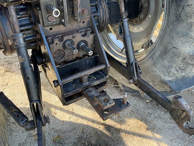 1988 case international 845xl vierwielaangedreven landbouwtractor - afbeelding 13 van  39