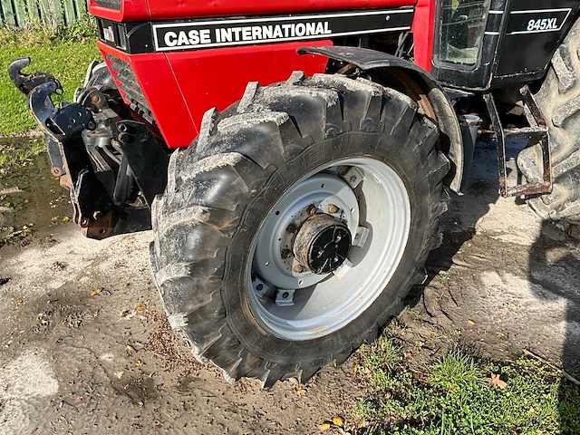 1988 case international 845xl vierwielaangedreven landbouwtractor - afbeelding 16 van  39