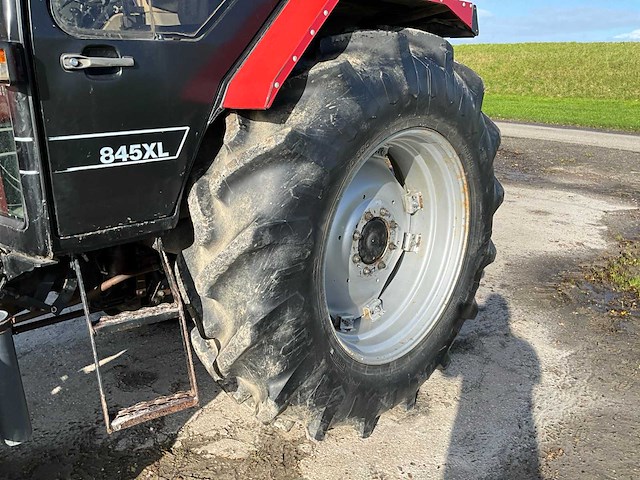 1988 case international 845xl vierwielaangedreven landbouwtractor - afbeelding 17 van  39