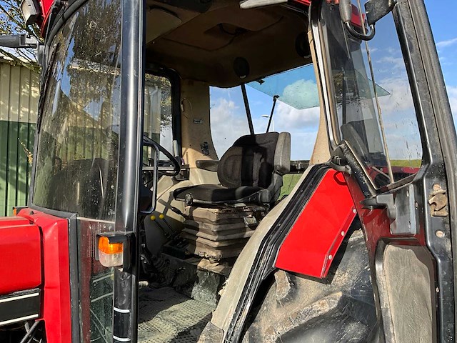 1988 case international 845xl vierwielaangedreven landbouwtractor - afbeelding 21 van  39