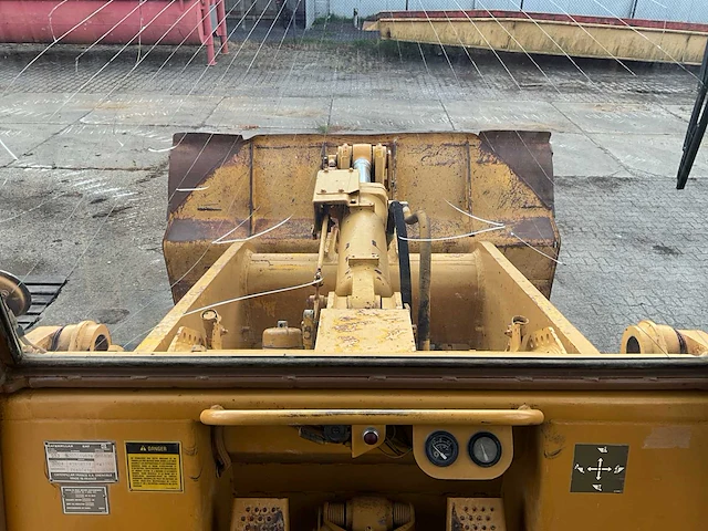 1988 caterpillar 953 bulldozer - afbeelding 22 van  38