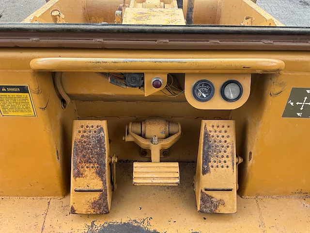 1988 caterpillar 953 bulldozer - afbeelding 25 van  38