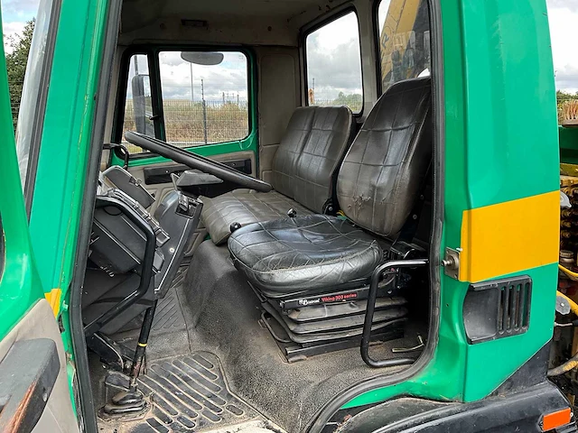 1988 daf 800 kipper vrachtwagen met kraan - afbeelding 18 van  33