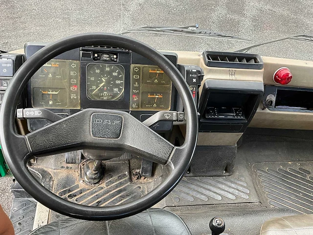 1988 daf 800 kipper vrachtwagen met kraan - afbeelding 19 van  33