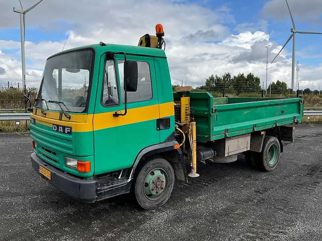 1988 daf 800 kipper vrachtwagen met kraan - afbeelding 12 van  33