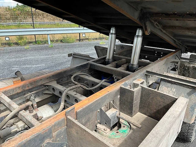 1988 daf 800 kipper vrachtwagen met kraan - afbeelding 26 van  33