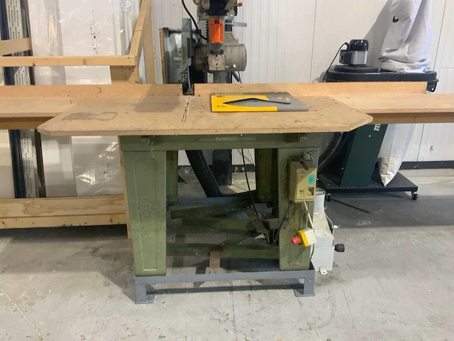 1988 dewalt 1600-s afkortcirkelzaagmachine - afbeelding 12 van  17