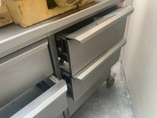 1988 herlitzius a90 kompakt roggebroodsnijmachine - afbeelding 4 van  13