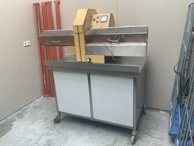 1988 herlitzius a90 kompakt roggebroodsnijmachine - afbeelding 7 van  13