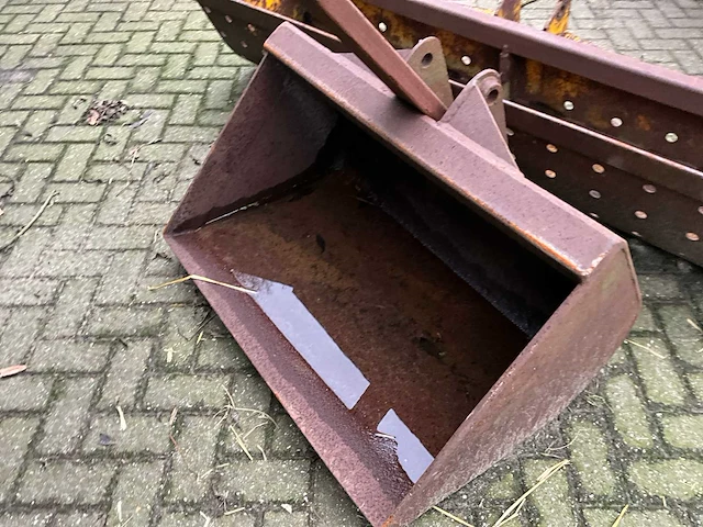 1988 icar bazzoli b3 getrokken graafmachine - afbeelding 10 van  25