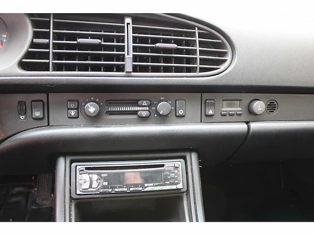1988 porsche 944 turbo s oldtimer - afbeelding 20 van  39