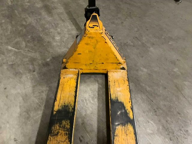 1988 tm 2000 c/bv hand hydraulische palletwagen - afbeelding 4 van  8