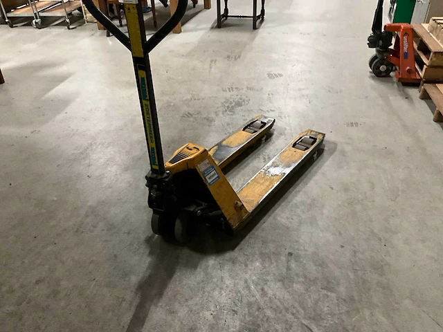 1988 tm 2000 c/bv hand hydraulische palletwagen - afbeelding 5 van  8