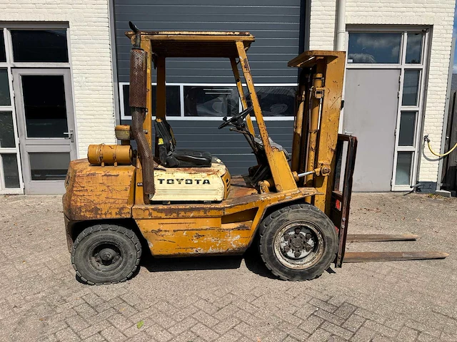1988 toyota 3fd30 vorkheftruck - afbeelding 16 van  20