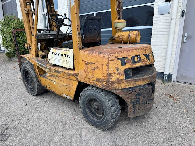 1988 toyota 3fd30 vorkheftruck - afbeelding 17 van  20