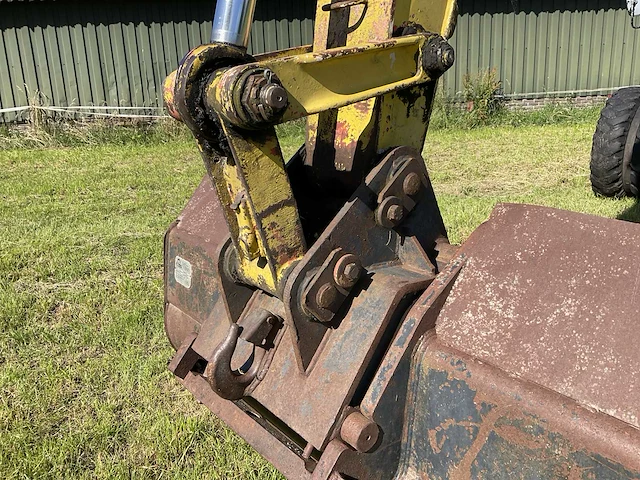 1989 atlas 1304k banden graafmachine - afbeelding 2 van  33