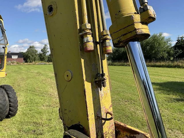 1989 atlas 1304k banden graafmachine - afbeelding 4 van  33