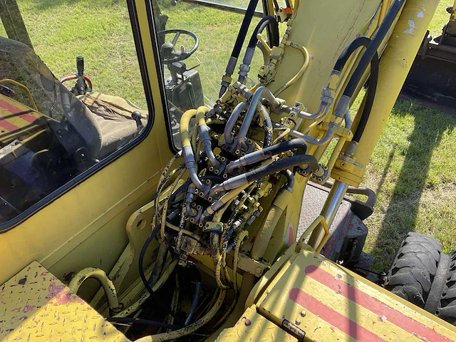 1989 atlas 1304k banden graafmachine - afbeelding 25 van  33