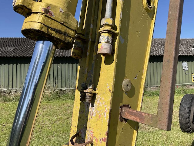 1989 atlas 1304k banden graafmachine - afbeelding 33 van  33