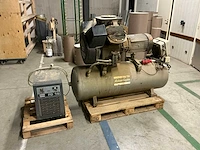 1989 atlas copco le9 uv zuigercompressor - afbeelding 1 van  22