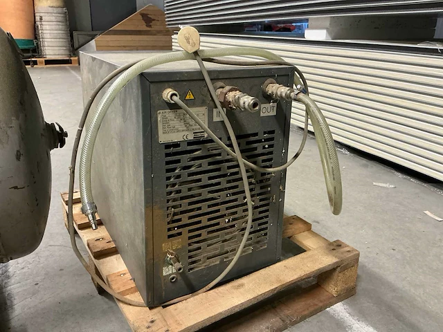 1989 atlas copco le9 uv zuigercompressor - afbeelding 13 van  22