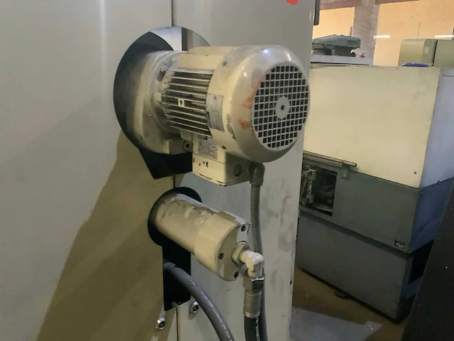 1989 battenfeld bk 850/315 spuitgietmachine - afbeelding 5 van  10