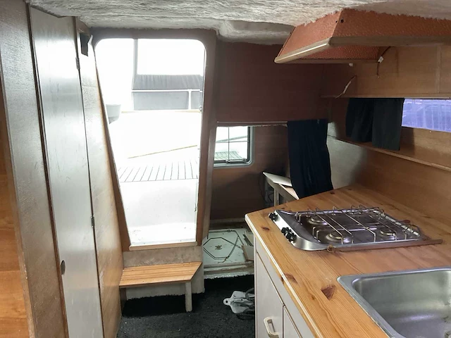 1989 bayliner 2155 motorjacht - afbeelding 24 van  43