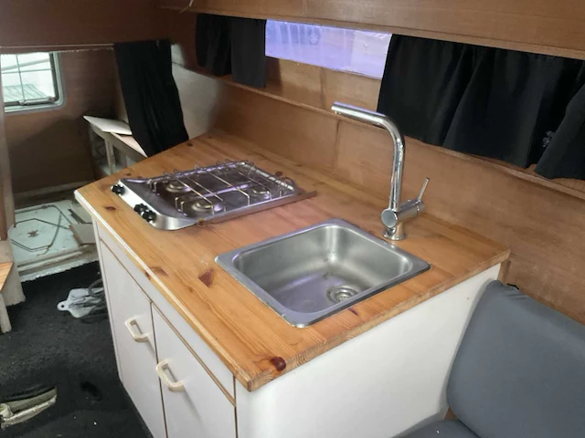 1989 bayliner 2155 motorjacht - afbeelding 25 van  43