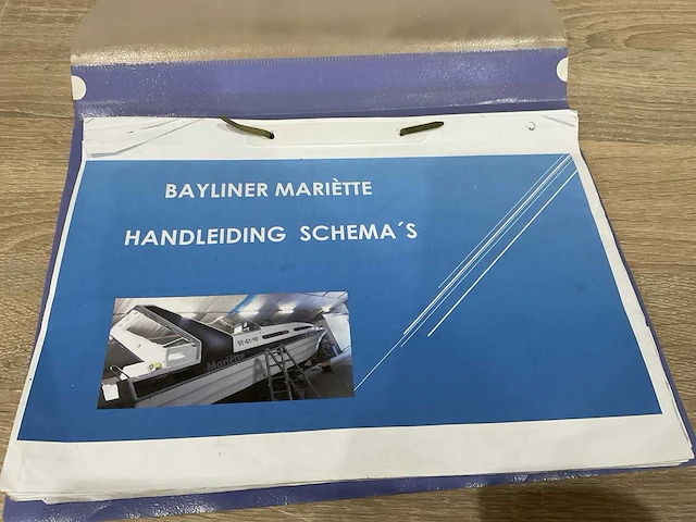1989 bayliner 2155 motorjacht - afbeelding 37 van  43