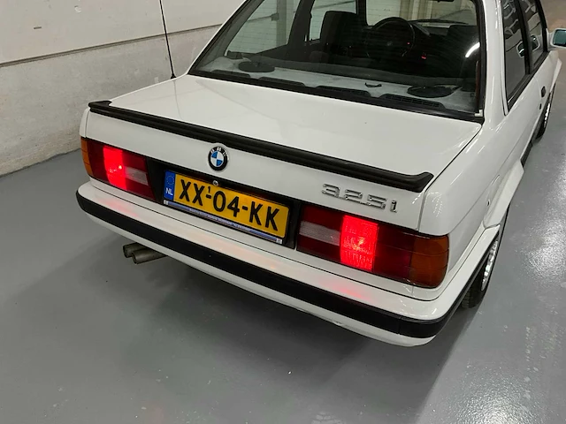 1989 bmw 3-serie e30 oldtimer - afbeelding 25 van  40