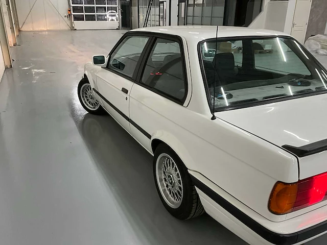 1989 bmw 3-serie e30 oldtimer - afbeelding 36 van  40