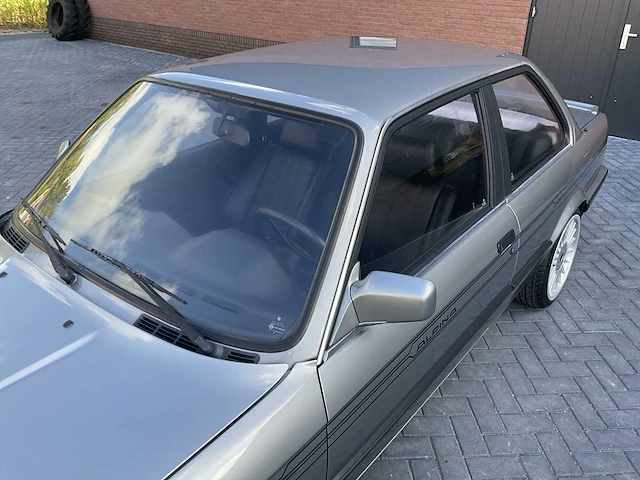 1989 bmw 320 youngtimer auto - afbeelding 8 van  33