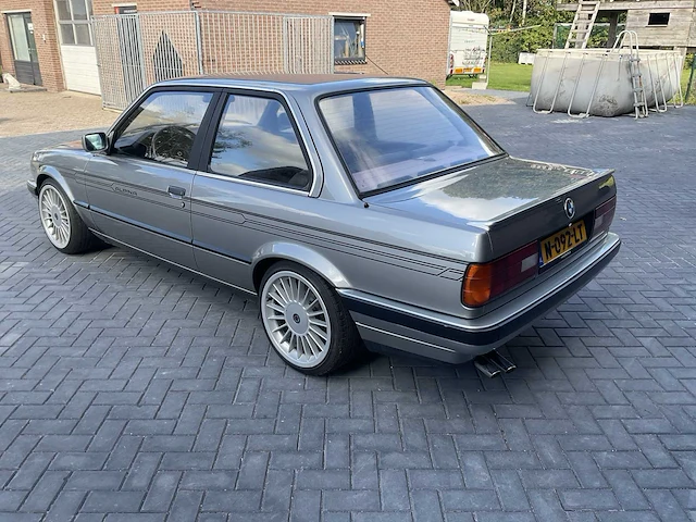 1989 bmw 320 youngtimer auto - afbeelding 32 van  33