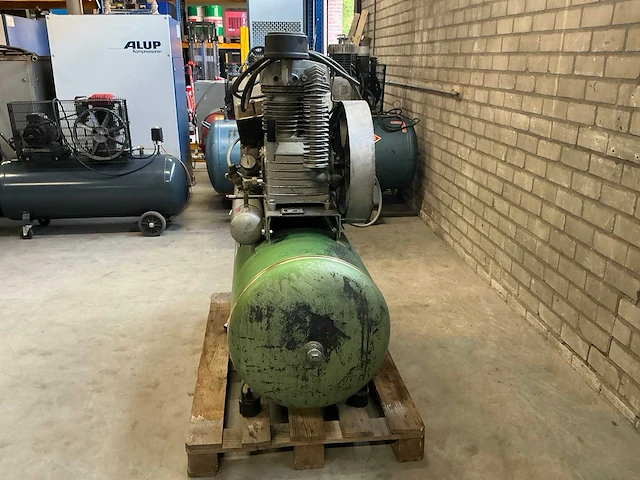 1989 cremers cst-600 zuigercompressor - afbeelding 8 van  14