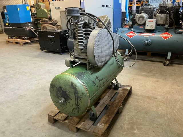 1989 cremers cst-600 zuigercompressor - afbeelding 9 van  14
