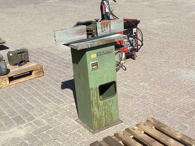 1989 elektra beckum tf100m tafelfreesmachine - afbeelding 2 van  7