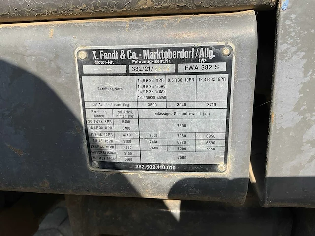 1989 fendt favorit 611 lsa turbomatik vierwielaangedreven landbouwtractor - afbeelding 39 van  40
