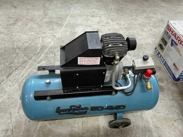 1989 huvema 50-240 luchtcompressor - afbeelding 5 van  8